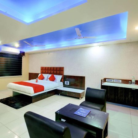 Hotel Hillton Gandhinagar Esterno foto