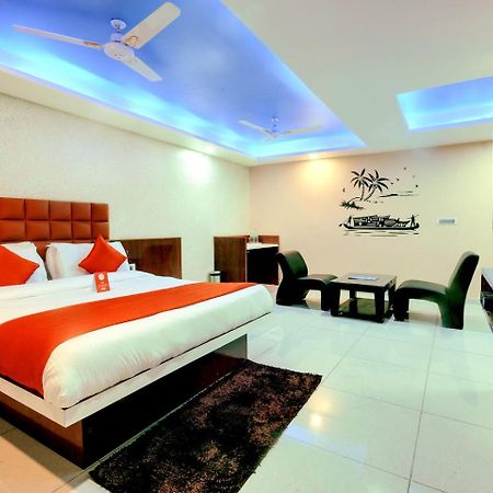 Hotel Hillton Gandhinagar Esterno foto