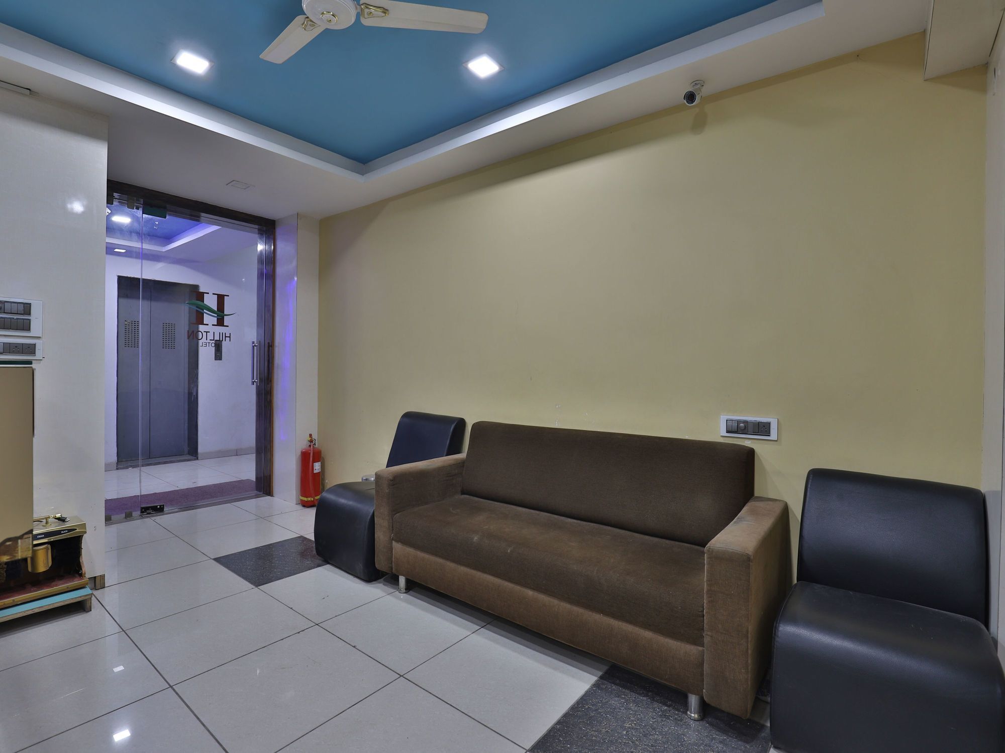 Hotel Hillton Gandhinagar Esterno foto