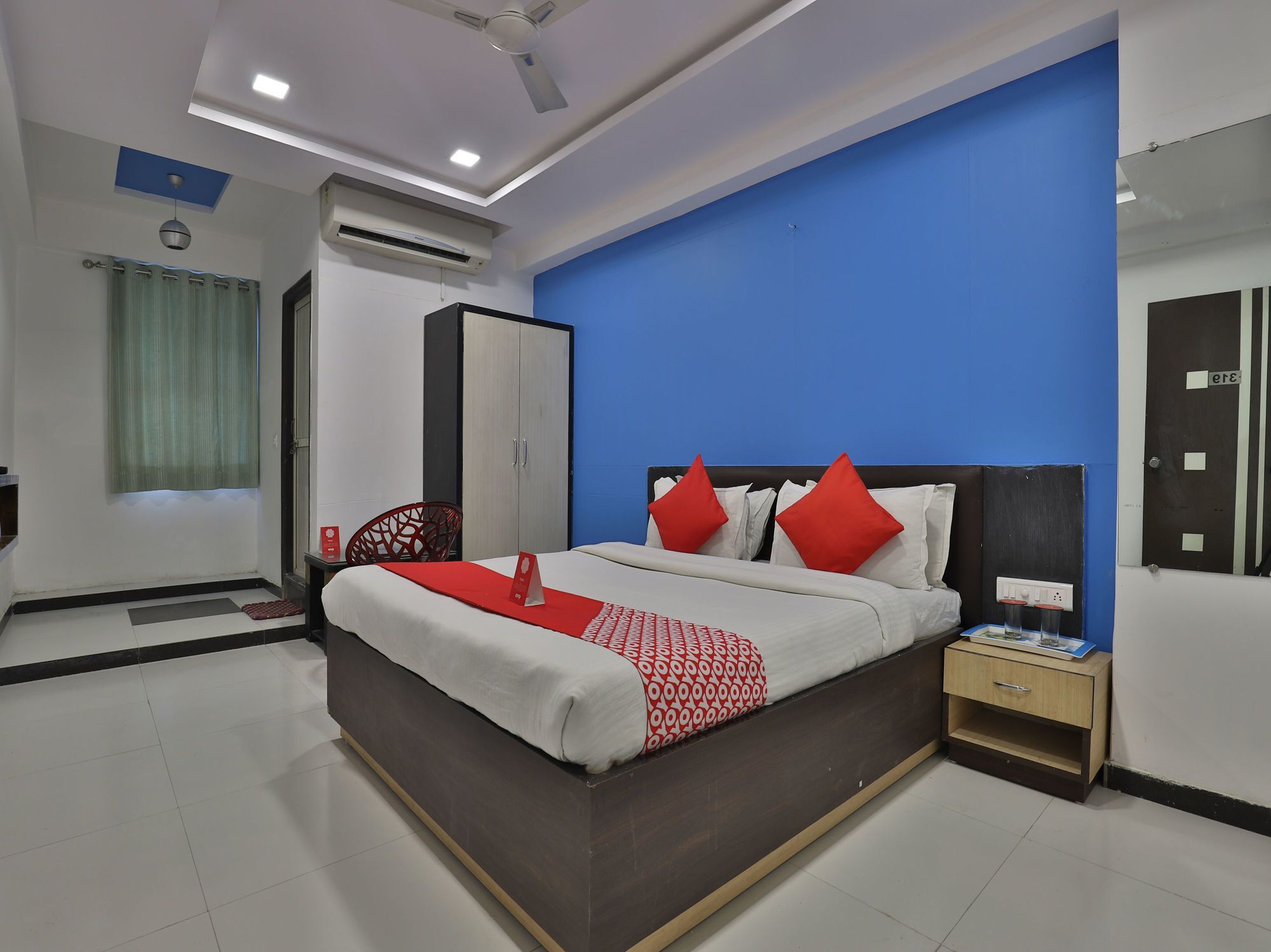 Hotel Hillton Gandhinagar Esterno foto