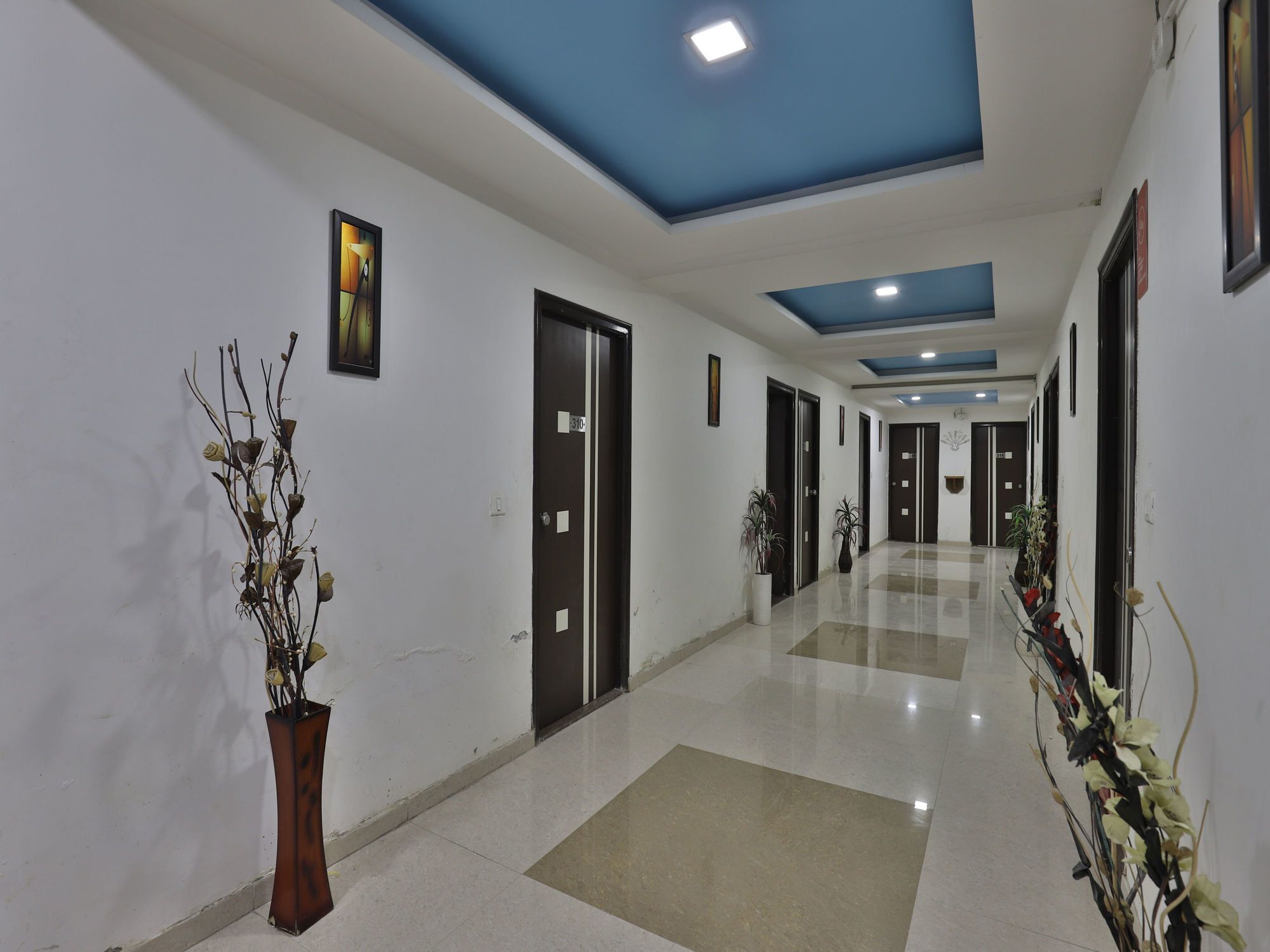 Hotel Hillton Gandhinagar Esterno foto