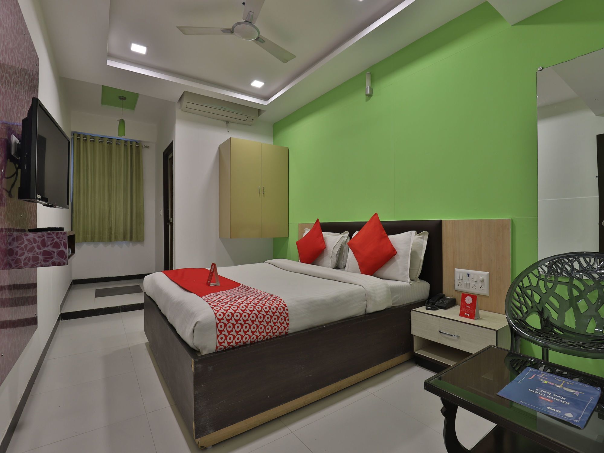 Hotel Hillton Gandhinagar Esterno foto